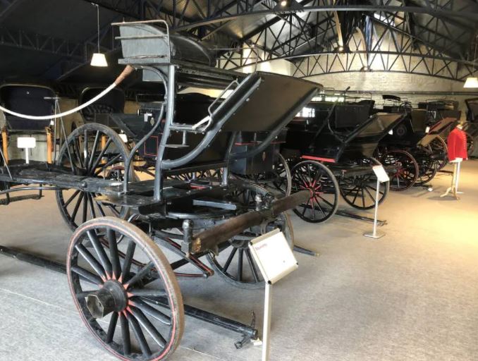 Saumur. Chez Bouvet-Ladubay, les voitures à cheval ont désormais leur musée